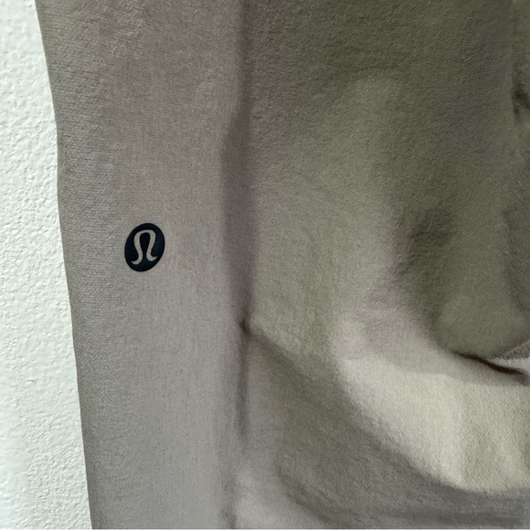 Lululemon Esker Slim Nylon Trouser Hiking *lululemon lab* Nomad Size 12 W5CE7S - Picture 5 of 14